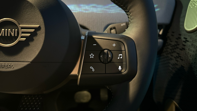 MINI Cooper 135kW E Exclusive [Level 2] 41kWh 3dr Auto Electric Hatchback